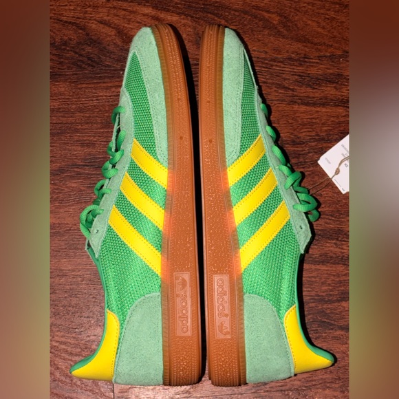 Adidas size 11 - Picture 12 of 14